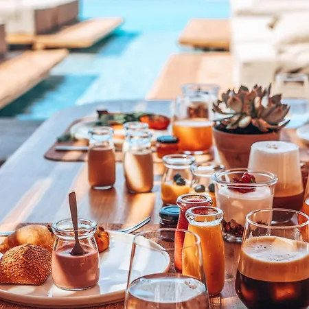 Tropicana Mykonos فندق باراليا باراذيسوس