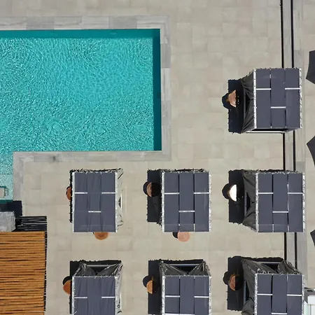 Tropicana Mykonos فندق 4*