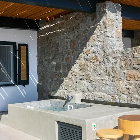 Tropicana Mykonos فندق باراليا باراذيسوس